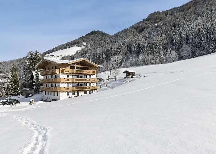 Alpine With Dream View & Garden Feeling 펜션