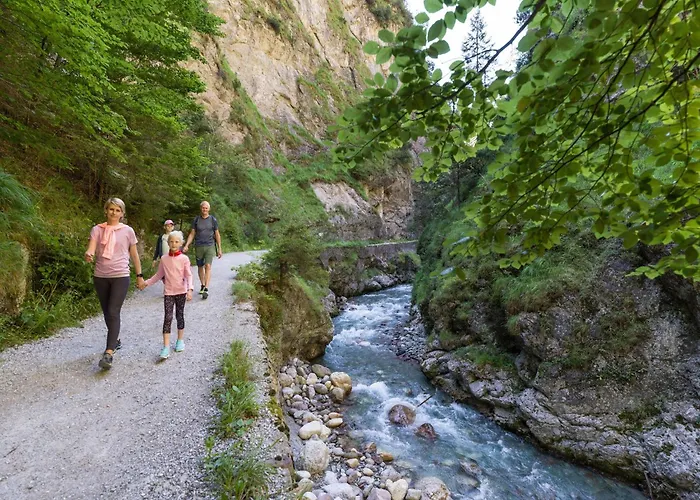 Alpine With Dream View & Garden Feeling 오버라우