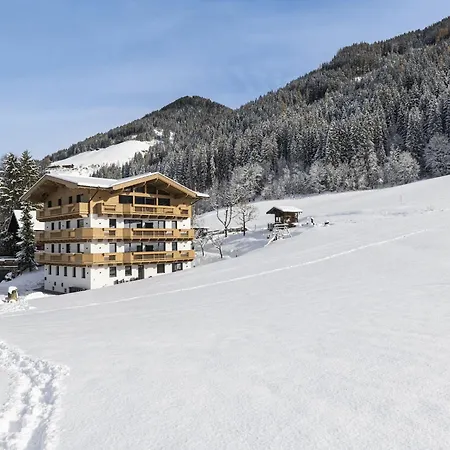 Alpine With Dream View & Garden Feeling 펜션