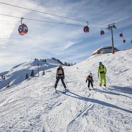 Alpine With Dream View & Garden Feeling 펜션 Bernau (Kufstein)