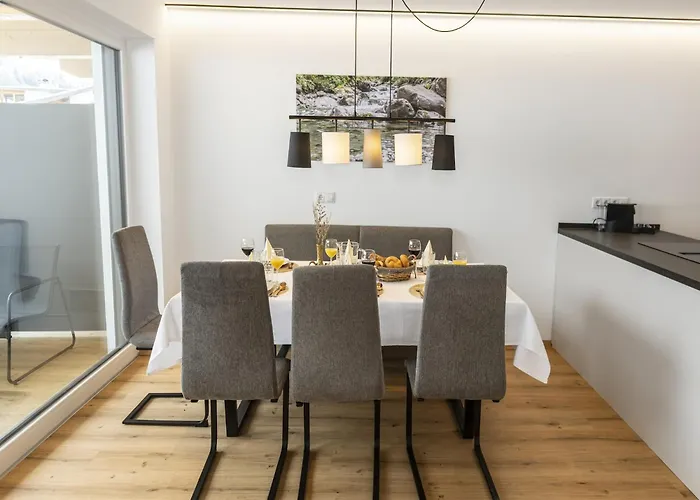 Feriehus Alpine With Dream View & Garden Feeling *